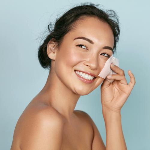 Skin Hydration 101: Basic Skincare Routine for Oily Skin