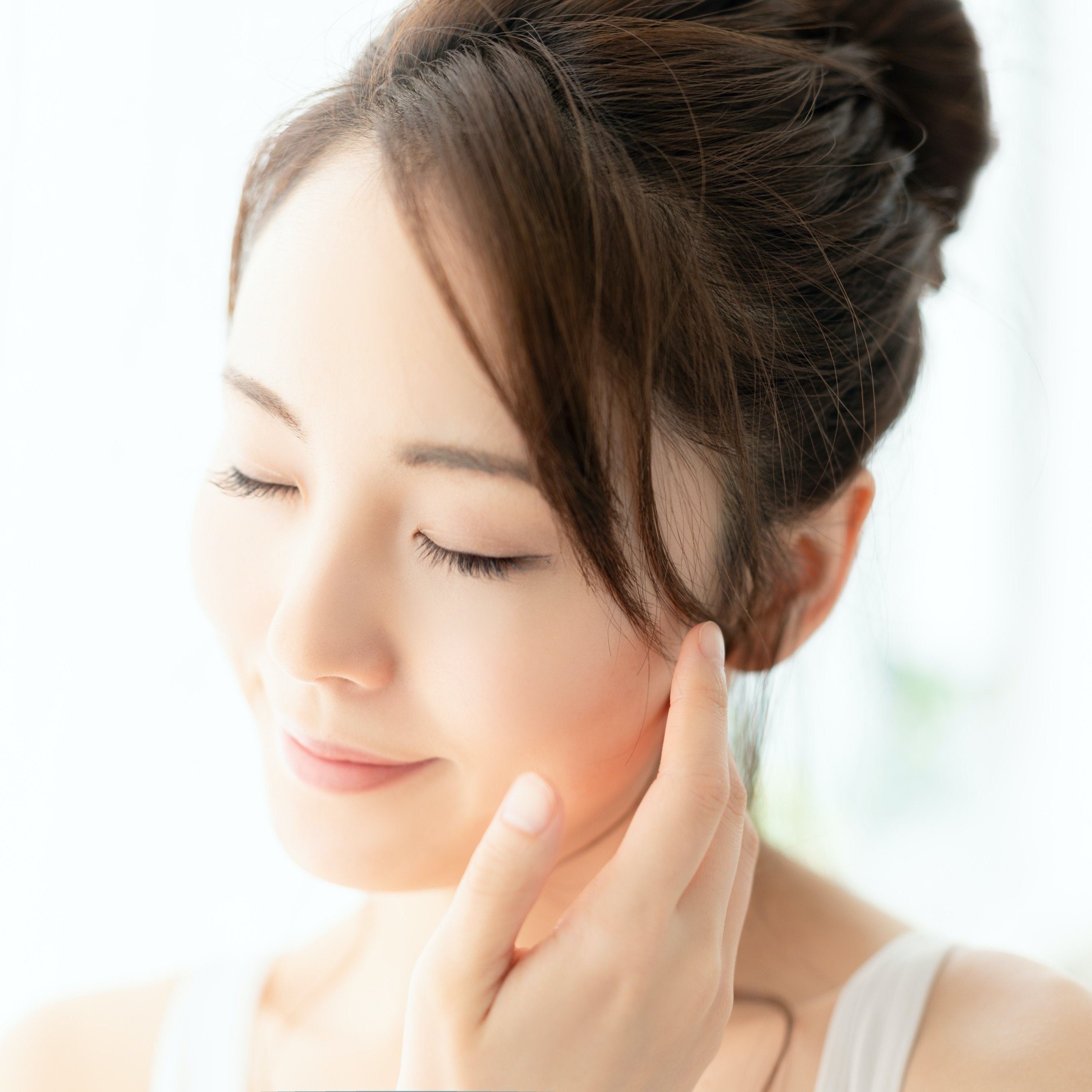 6 Must-have Products for Your Daily Korean Skincare Routine